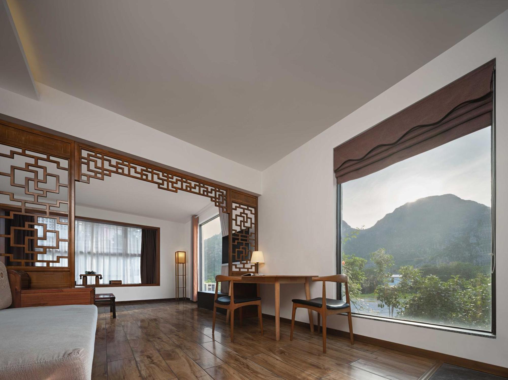 Serene Vale Inn Guilin-Free One Way Pick Up Service To High-Speed Railway Station For 2 Nights Exterior photo