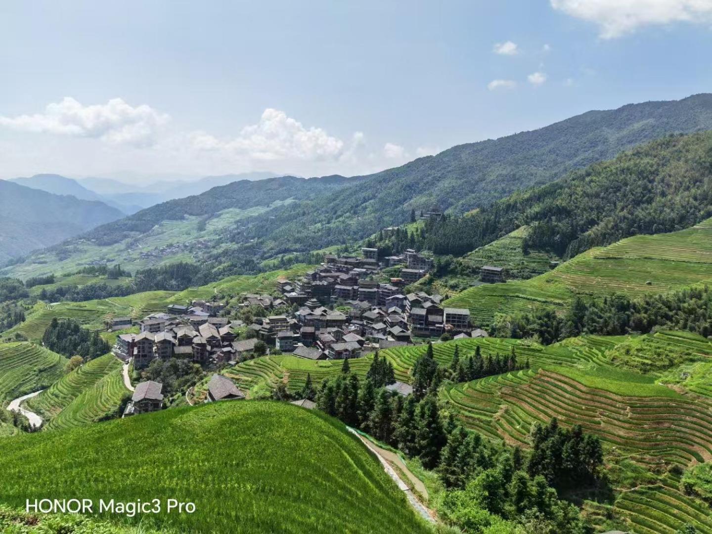 Serene Vale Inn Guilin-Free One Way Pick Up Service To High-Speed Railway Station For 2 Nights Exterior photo