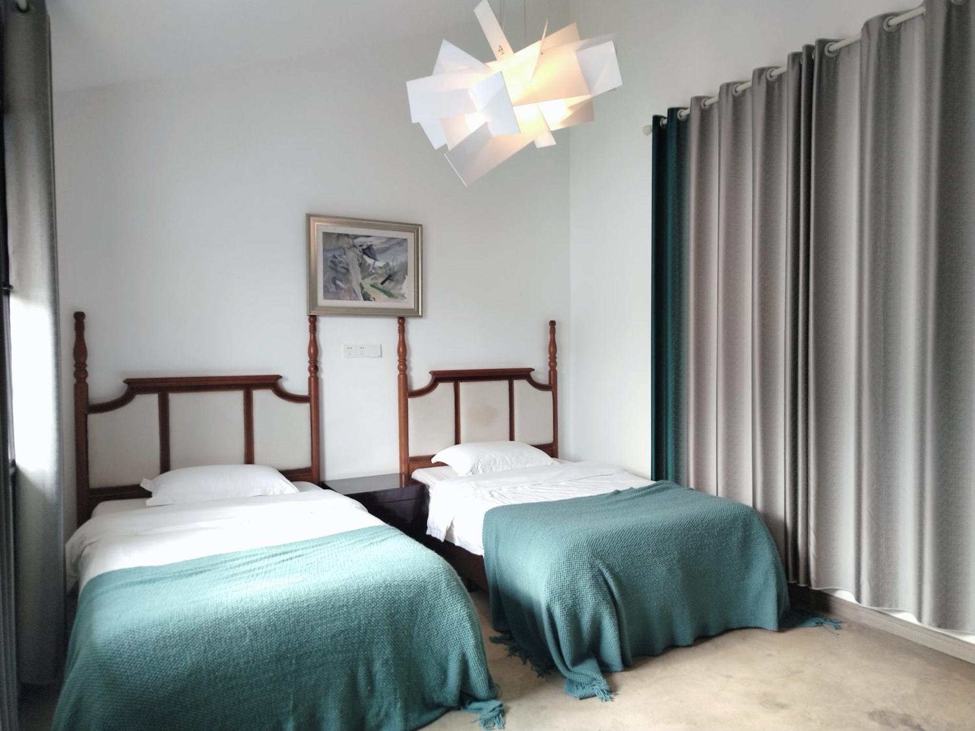 Serene Vale Inn Guilin-Free One Way Pick Up Service To High-Speed Railway Station For 2 Nights Exterior photo