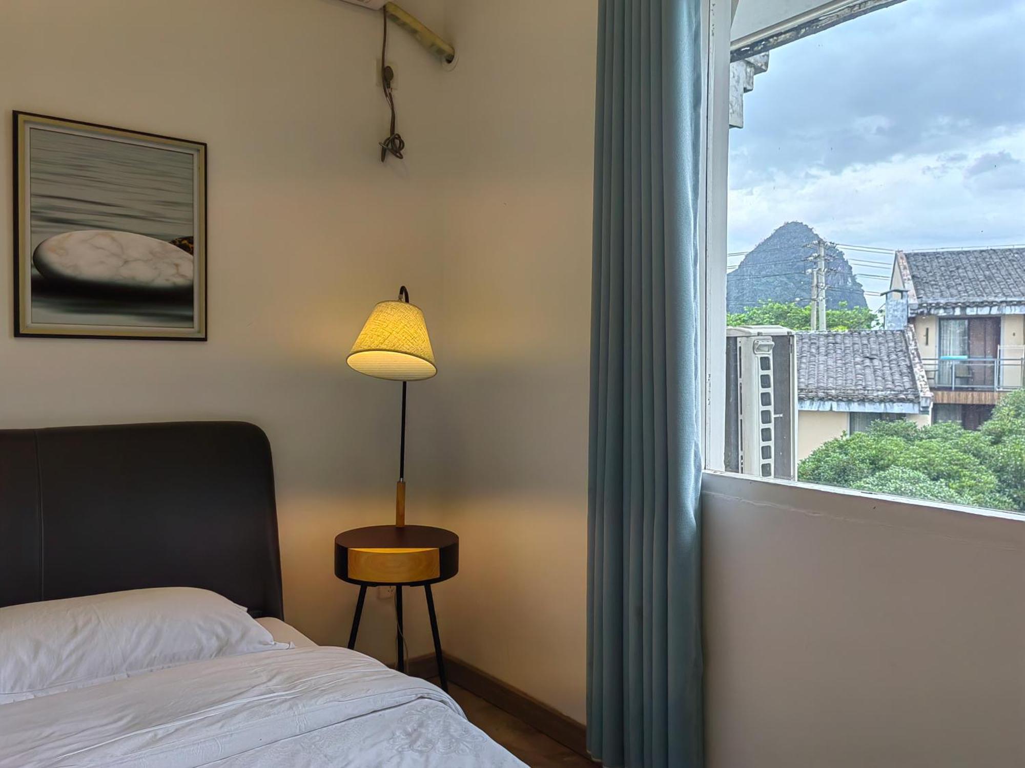Serene Vale Inn Guilin-Free One Way Pick Up Service To High-Speed Railway Station For 2 Nights Exterior photo